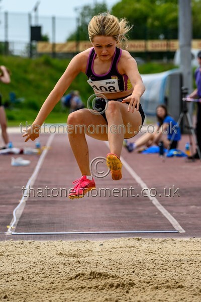 West25Sat-927750 - Field Female