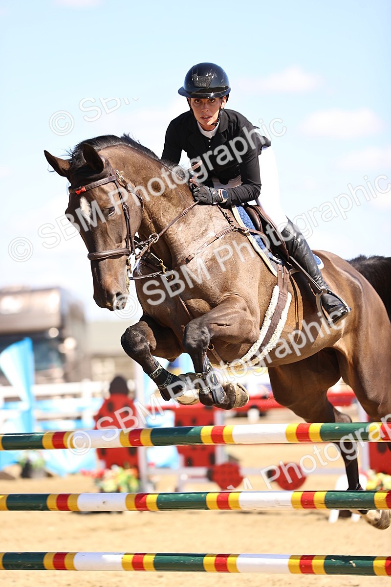 SBM_015504 - Class 16 - Senior foxhunter - 1.20m Open