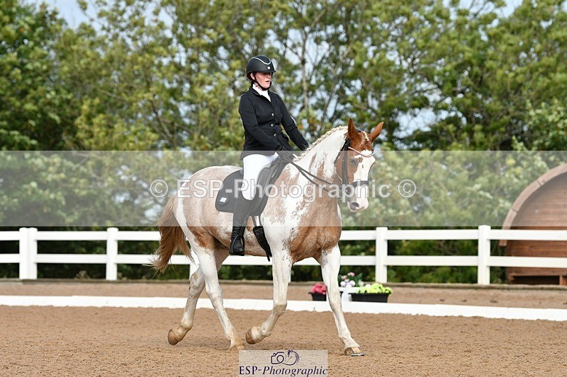 250906-100209-00546 - 090-Isabel.LawsonIn.the.pink