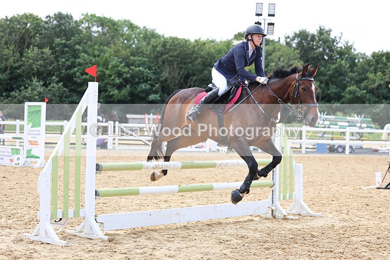 3E7A9897 - Class 9: Senior British Novice/90cm open