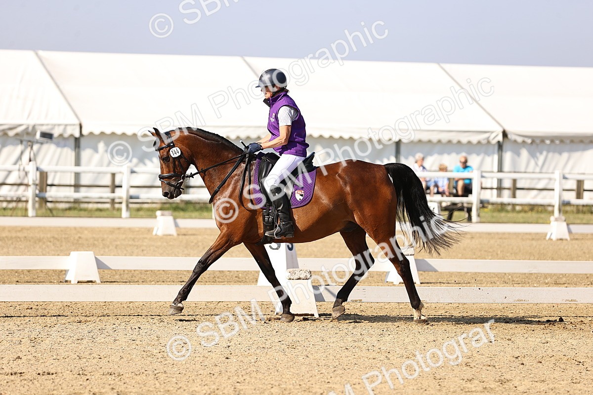 SBM_002648 - Intro 2 - Warm Up