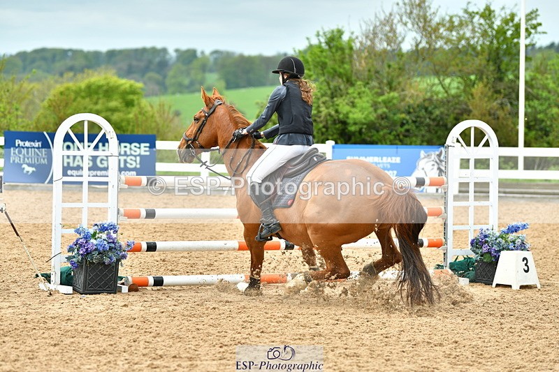 230507A-133255-08155 - Cls 43 1.05m Amateur Quali