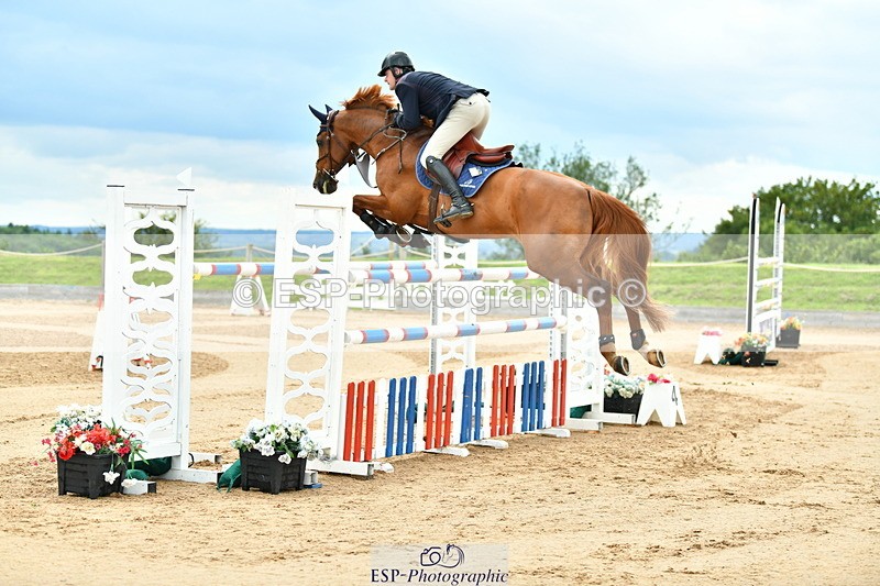 230720A-144618-03551 - Cls 9, 2 Star Big 1.40m Start to break