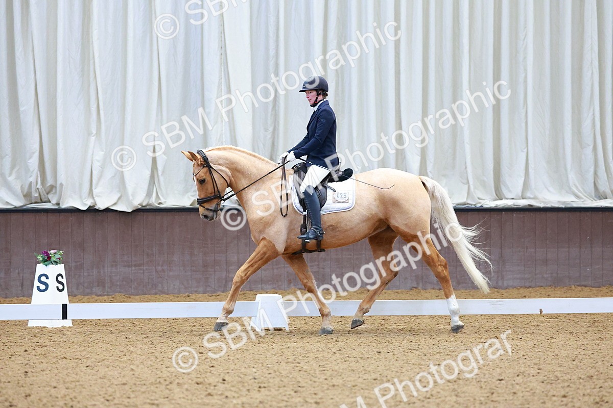SBM_001155 - Class 18-15-16-22 - Elementary 5 Novice 5-Novice 6