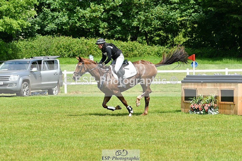 230528-131740-17177 - 409-HENTON_FIRST_LADY-Bundy_Philpott-XC