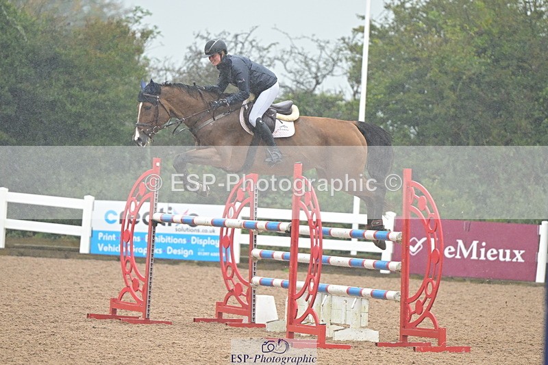 240925A-135933-01019 - Cls 5 Foxhunter and 1.20m Open