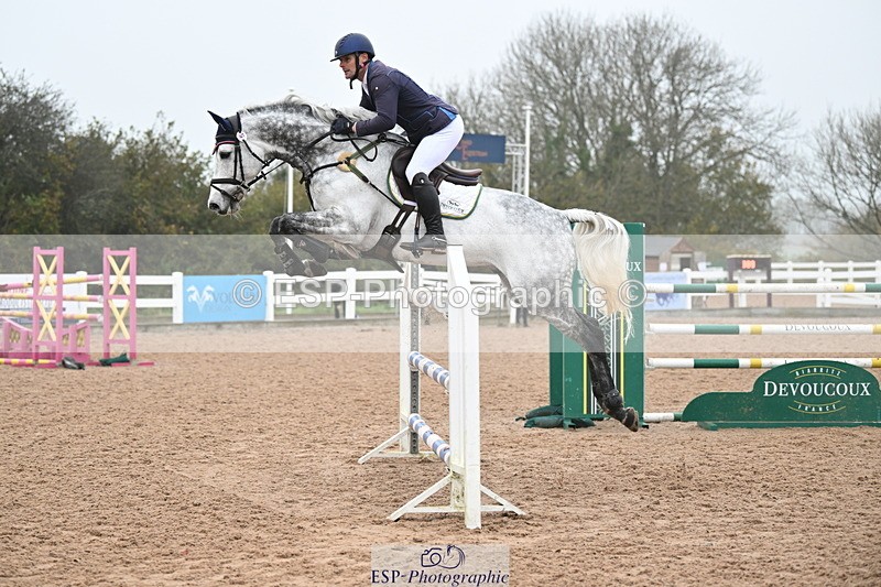 241102A-124306-04623 - SAT Cls 15 Foxhunter and 1.20m Open