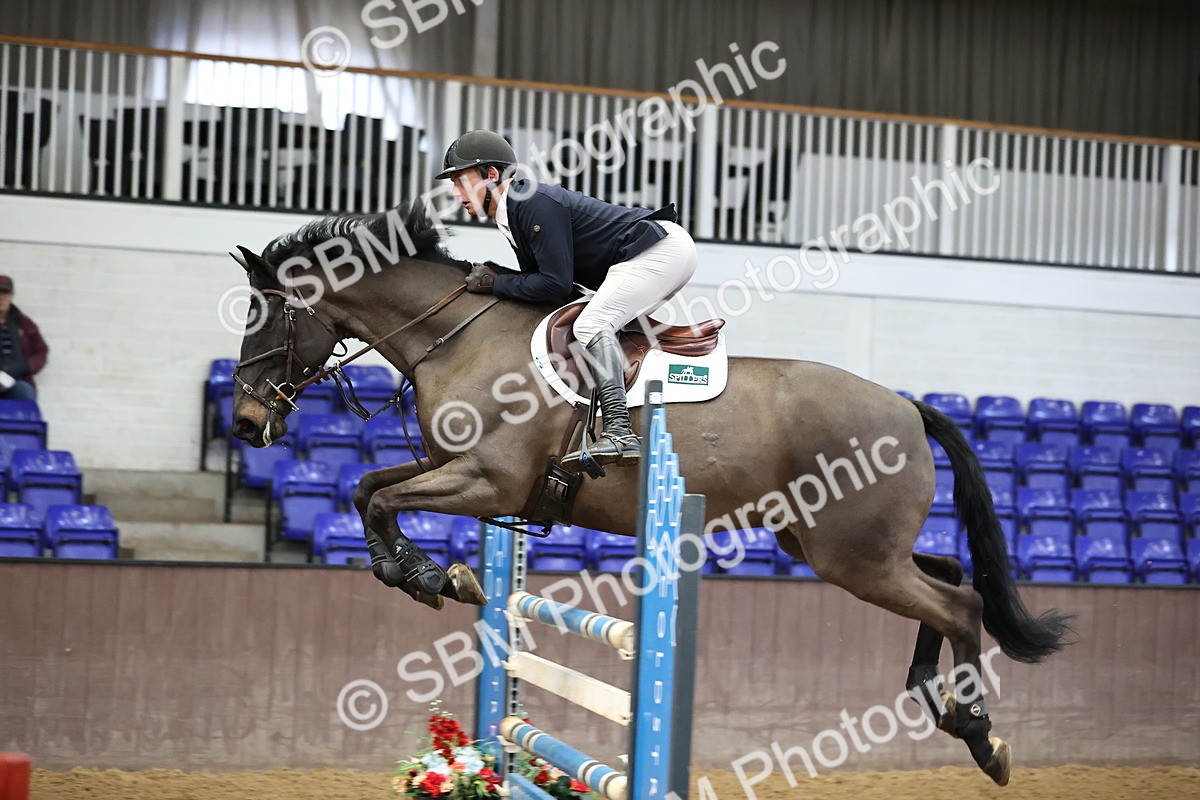 SBM_001810 - Class 4 - Senior Newcomers - 1.10m Open