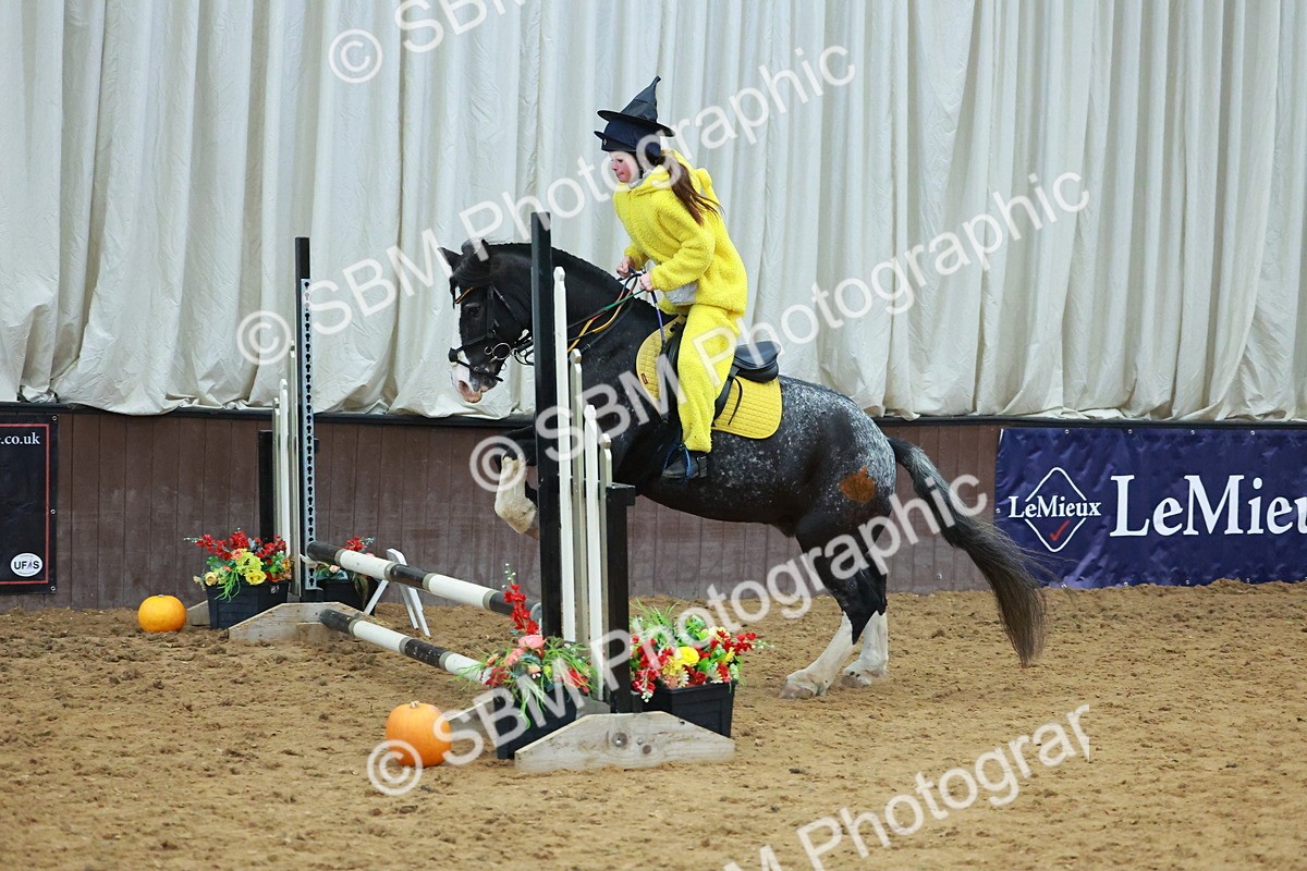 SBM_002846 - Class 4 - Pairs