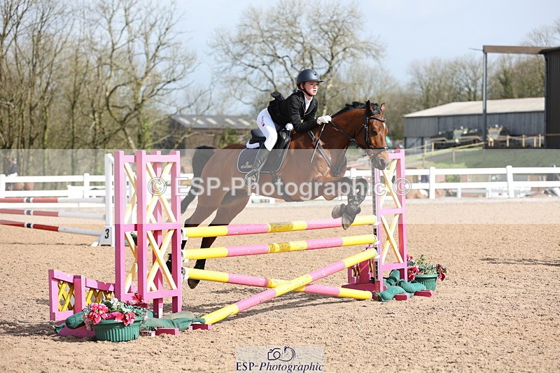 240406A-105529-02916 - Cls 20 British Novice and 90cm Open