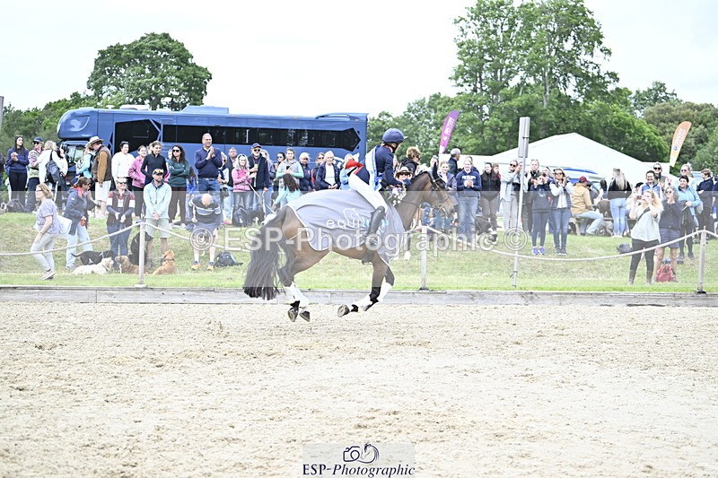 250525A-161701-18698 - Presentations Section C CCI 2 Star Long