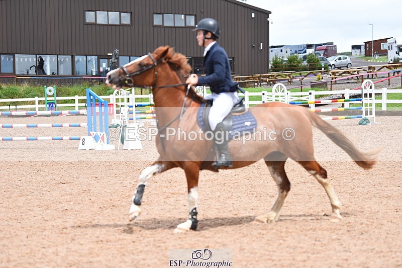 230715A-132200-01216 - Cls 4 Newcomers & 1m Open