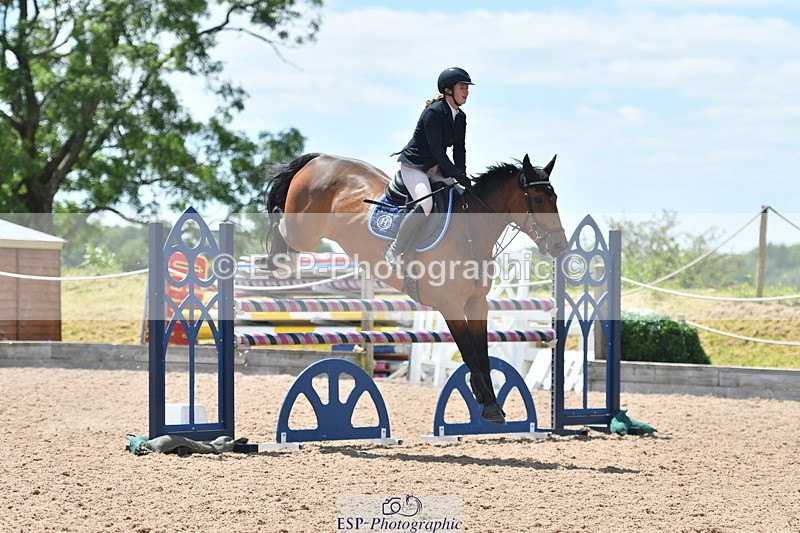 240609A-132616-05637 - Cls 18 Snr Newcomers and 1.10m Open