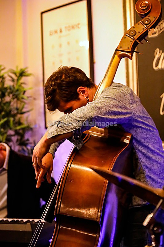  - BEN THOMAS & DAVIDE LOGIRI TRIO