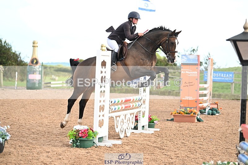 240912A-170734-02470 - Cls 7 Snr 90cm Open Speed Derby