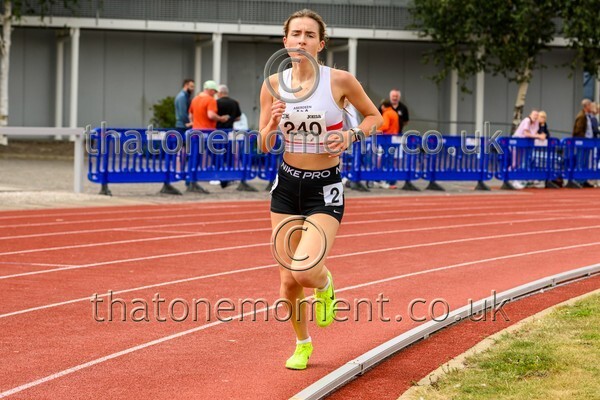 Age25SUN-910206 - Track Female Set Two