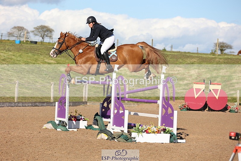 240419A-174527-09977 - Cls 10, 2 Star Big Tour 145cm  Break to End