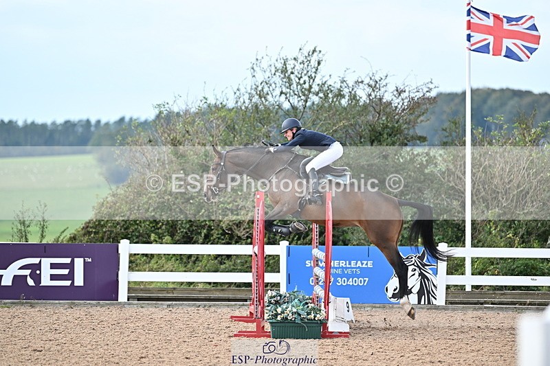 241004A-132653-02206 - Fri 10 1.05m amateur Quals