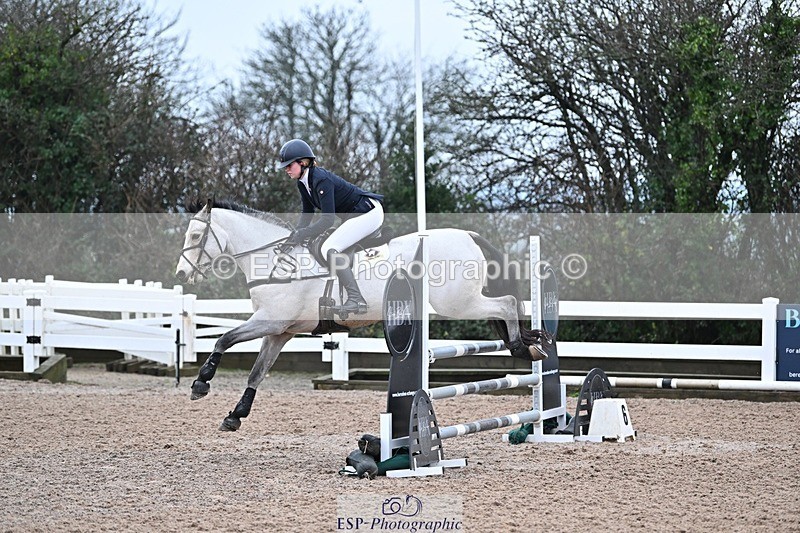 241127-095500-00110 - Cls 01A&B Brit Nov & 90cm Open