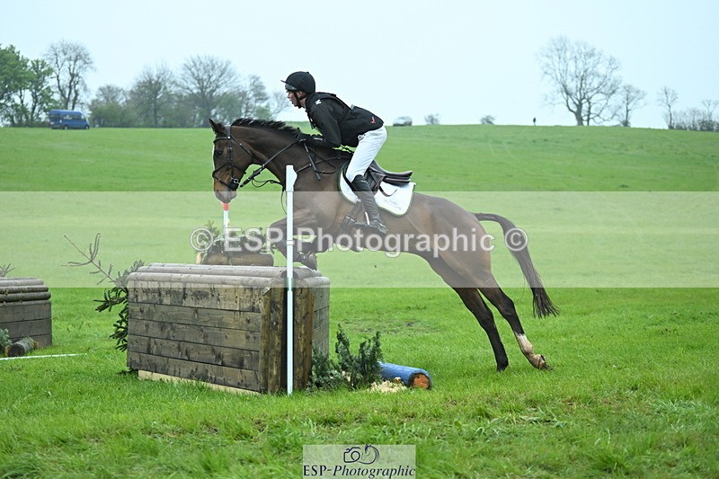 250418-161237-06752 - 355-Xanthe.Baylis-MONBEG.BY.MAGIC