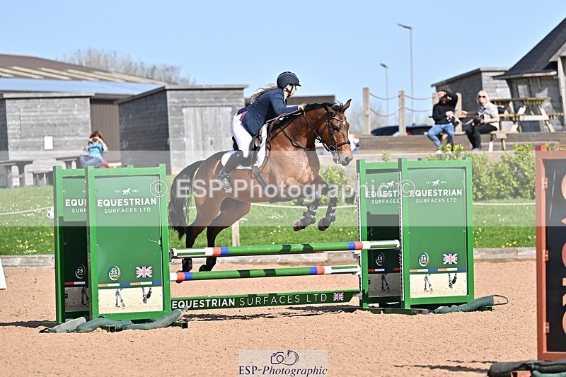260408-105057-00252 - Cls 2 British Novice and 90cm