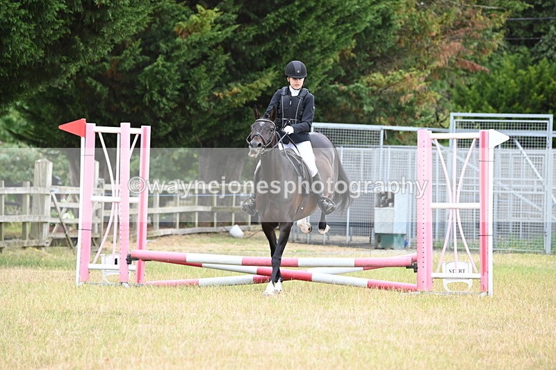 WJ6_9663 - Class 12 Minimus Jumping 45cm