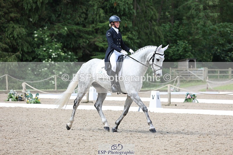 240524-110015-07562 - 267-VAN_KAUNITZ-Jemima_Howden