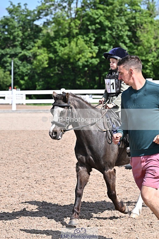 250517-110037-00823 - 40cm Assisted