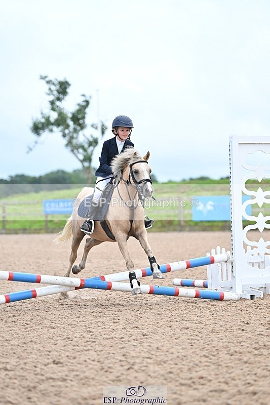 240813-151528-00022 - Clear round & 60cm