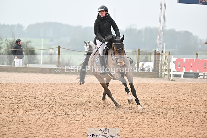 250122-141953-00613 - Cls 6 Foxhunter and 1.20m