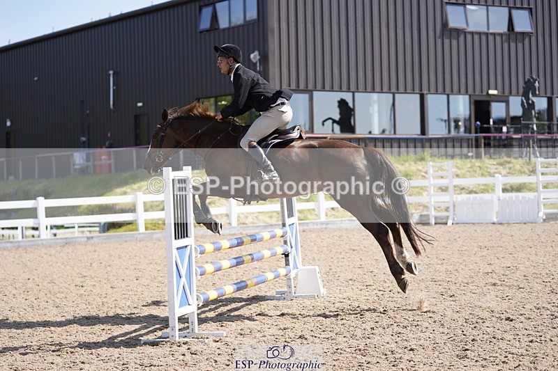 230527A-100412-03523 - Cls 19 British Novice & 90cm Open