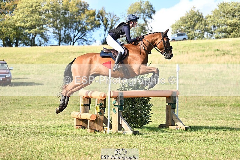 250831-171246-01169 - Q-819-Eve.Egginton