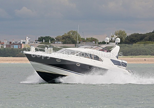 120720 FAIRLINE PHANTOM 43 WT7A6955 - Motorboats - Hardtop