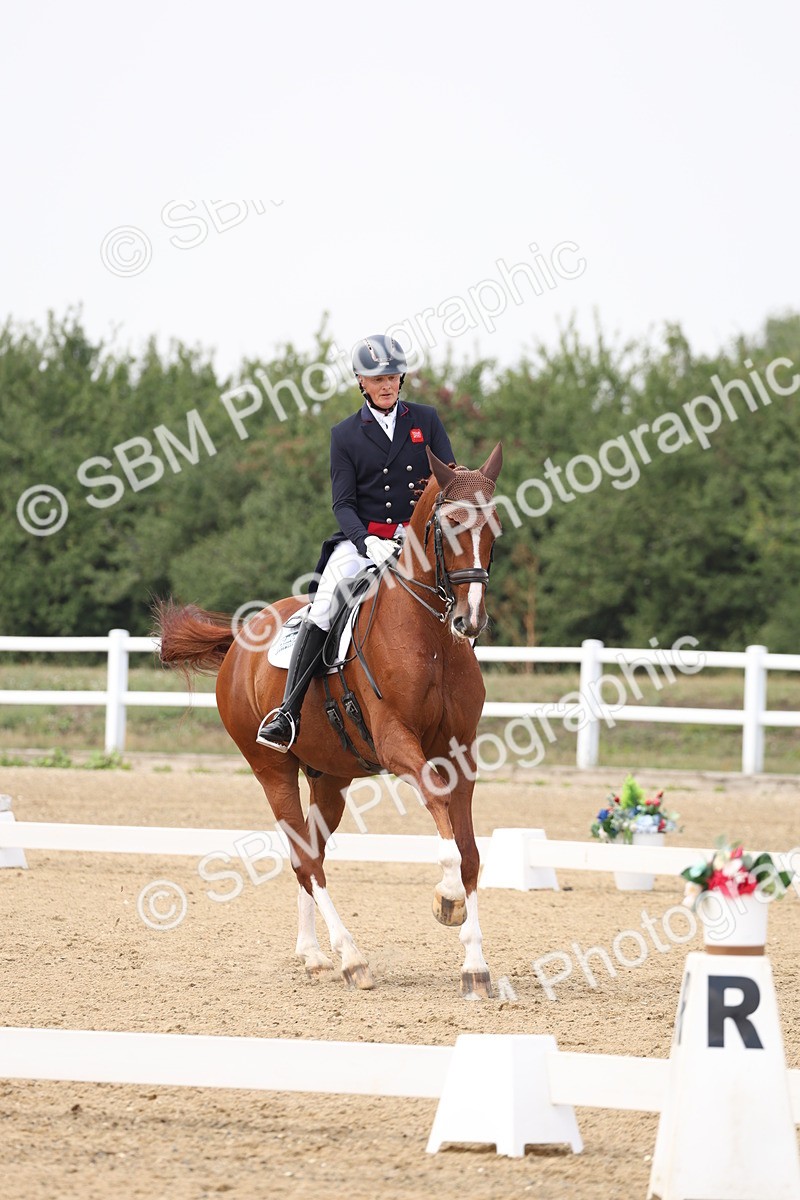 SBM_007415 - Class 9 - FEI INT I - 14.57-15.45