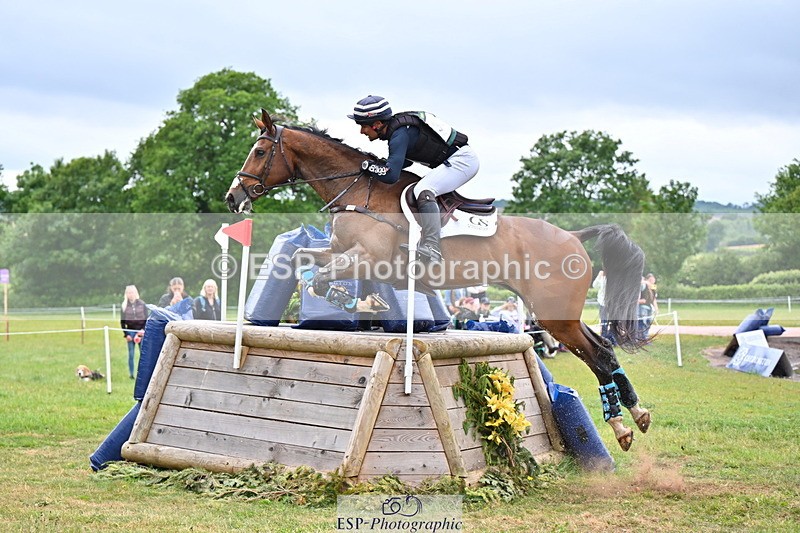 250524A-111112-09448 - B-303-Alexander.Bragg-SHANNONDALE.ALDO