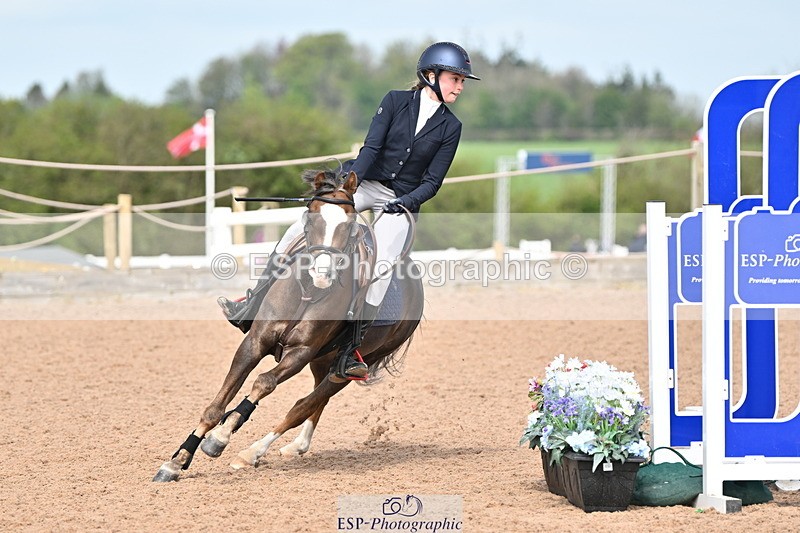 240506A-111711-08502 - Cls 3  Pony Discovery & 90cm Open