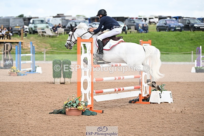 240630A-142404-14140 - Cls 25 HOYS 138cm Qualifier