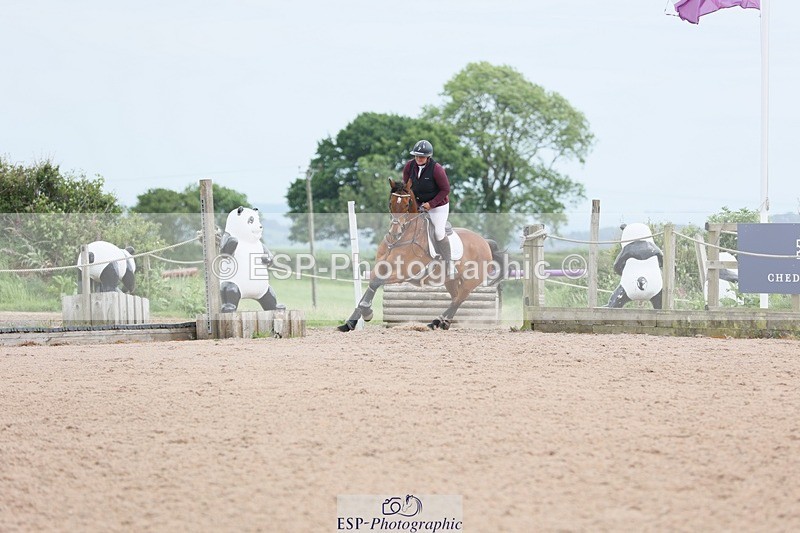 250525-153721-08954 - Cls 31 Snr 90cm Derby