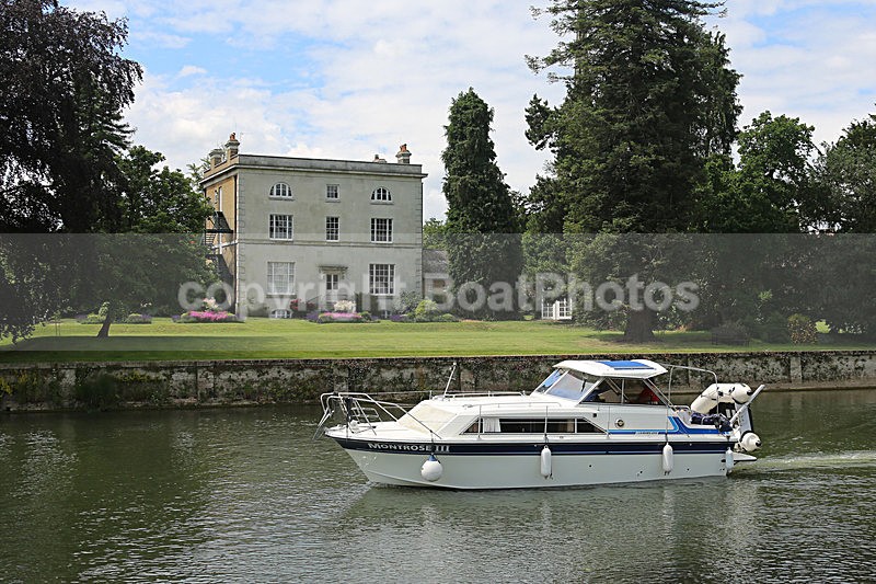 140629 MONTROSE III FAIRLINE WT7A8853 - River Launches