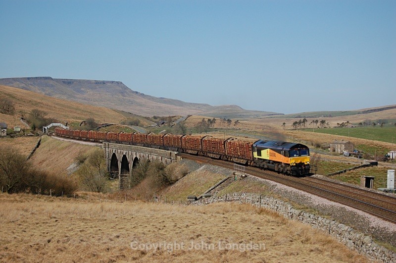 JL - 8.4.11 66845 6J37 Carlisle - Chirk Lunds - Lunds - Southbound