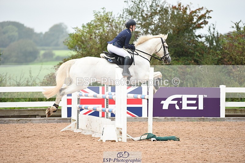 230902A-113600-00622 - Cls 8 1.05m Amateur Quali