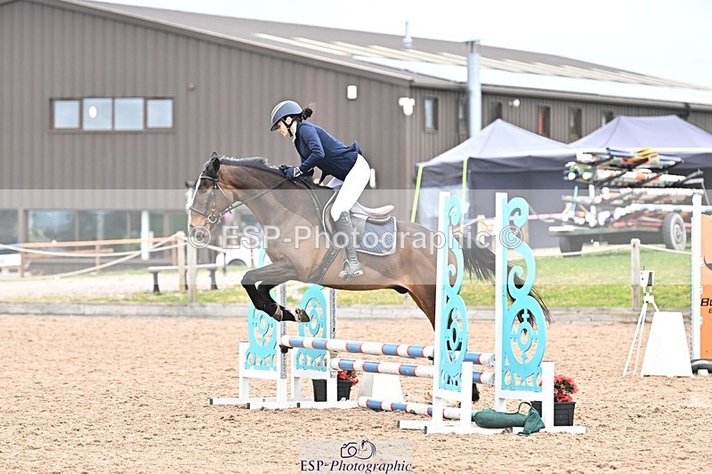 250414-102412-00083 - 70cm Round 1