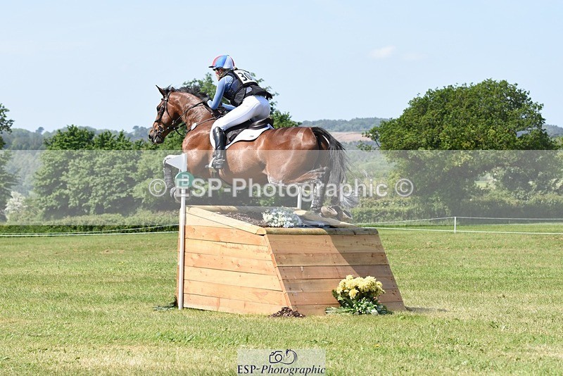 230527-112140-08839 - 306-JELSON-Lucy_Collecott-XC