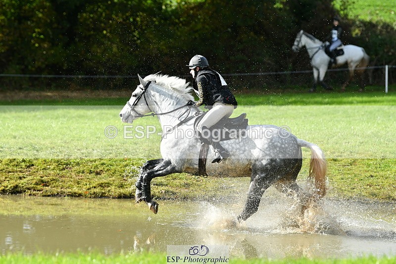 251025A-124056-19745 - F-429-Sarah.Clisby