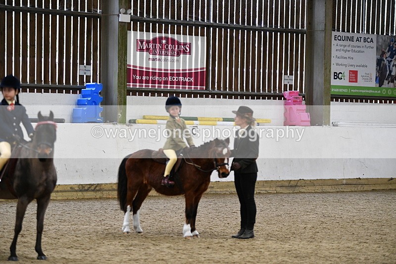 WJ5_7061 - Class 10 Childs Pony