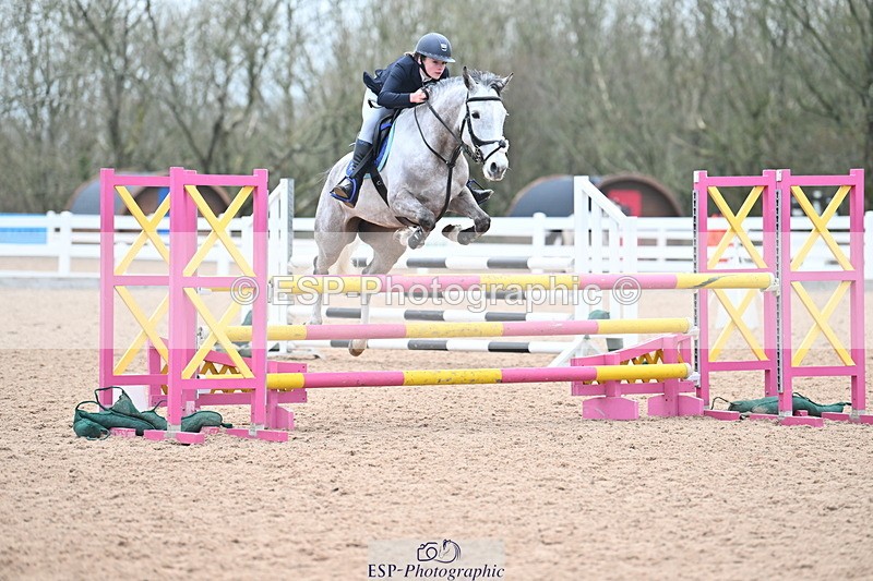 240128A-121553-00815 - Cls 4 Pony Newcomers and 1m Open