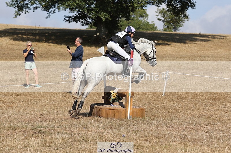 250824A-155836-39637 - 2134-Amelie.Perceval-Tulira.Oldtown