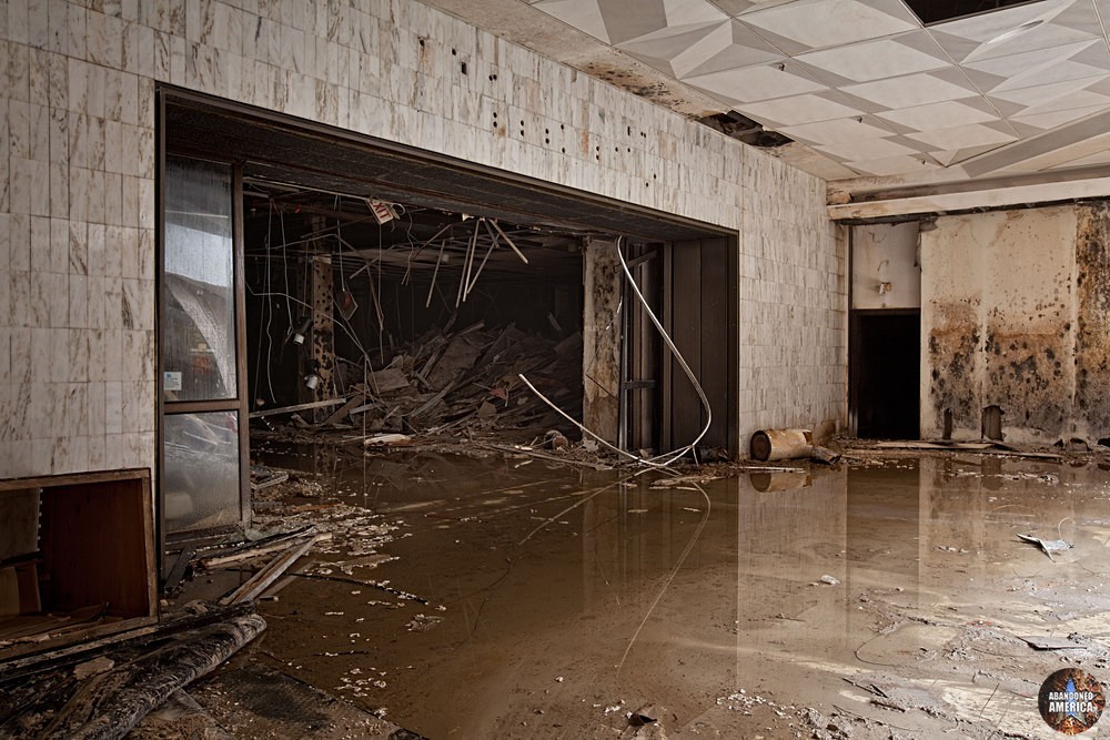 Randall Park Mall (North Randall, OH) | Filthy Water - Randall Park Mall