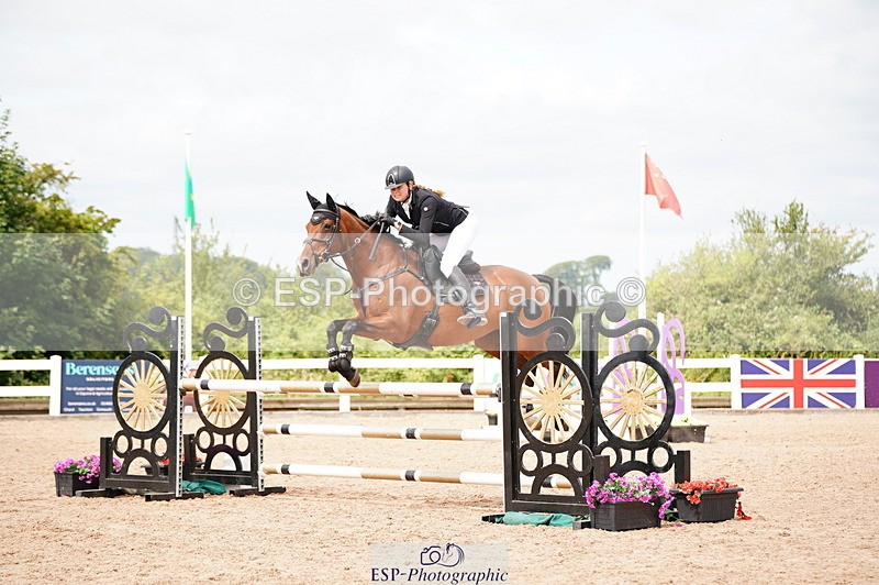 240804A-121700-10777 - Cls 51 1.05m Amateur Qualifier