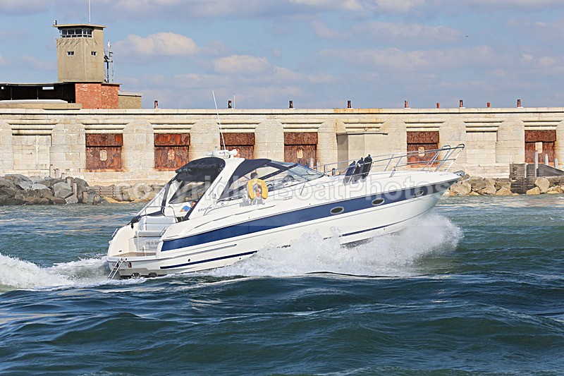 150927 BROKE THE BANK - BAVARIA 35 SPORT WT7A3521_Edit - 160829 BROKE THE BANK - BAVARIA